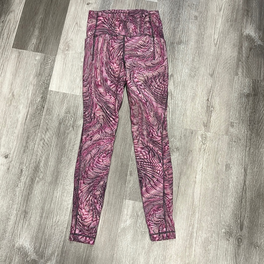 NWOT Lululemon-Swift Speed High-Rise Tight, size 4 - Picture 3 of 6